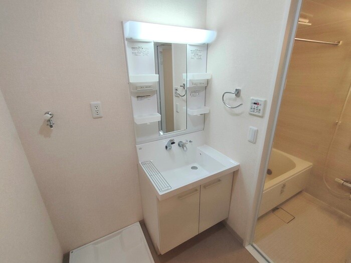 物件内観写真11　(洗面)