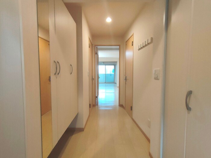 物件内観写真17　(玄関)