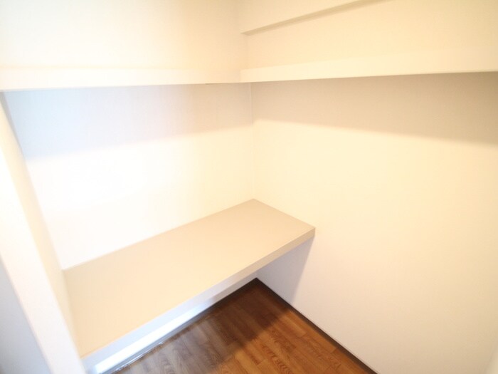 物件内観写真13　(収納)