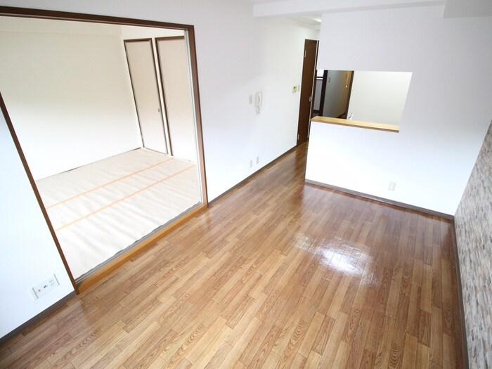 物件内観写真18　(居室)