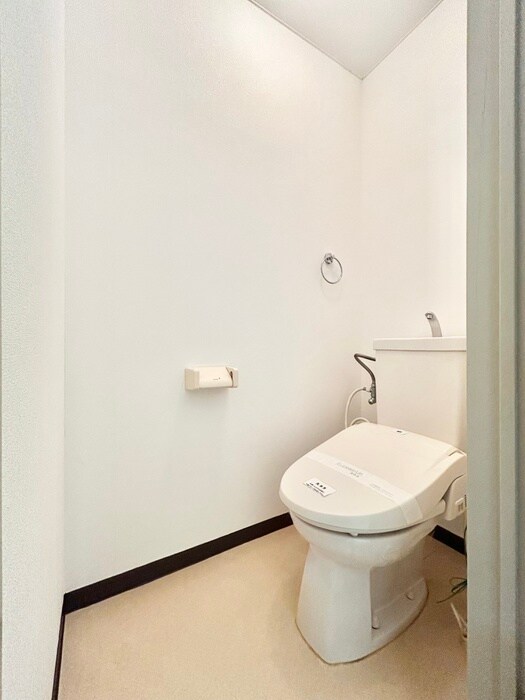 物件内観写真13　(トイレ)