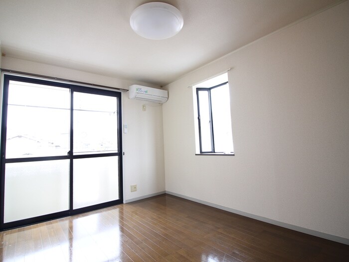 物件内観写真15　(居室)