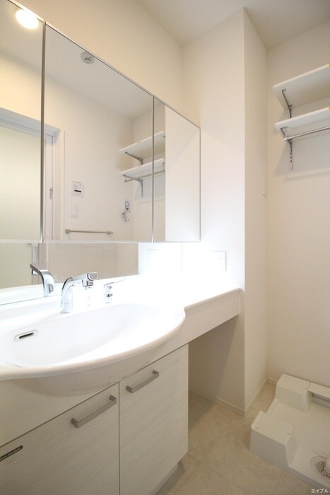 物件内観写真11　(洗面)