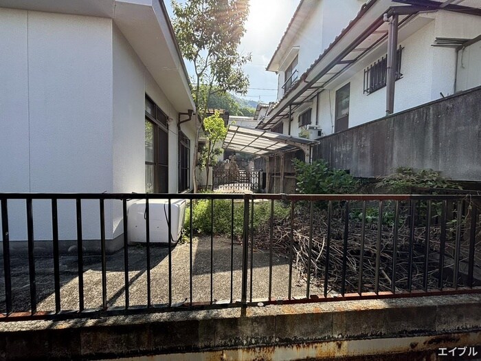 物件内観写真14　(室内からの展望)