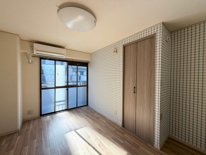 物件内観写真8　(居室)