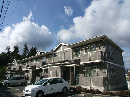 ニューヴィレッジオーブリーＡ棟外観写真