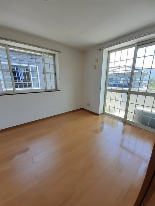 物件内観写真4　(居室)