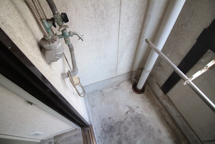 物件内観写真13　(洗濯機置場)