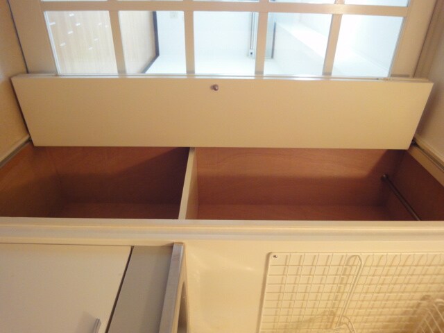 物件内観写真10　(収納)