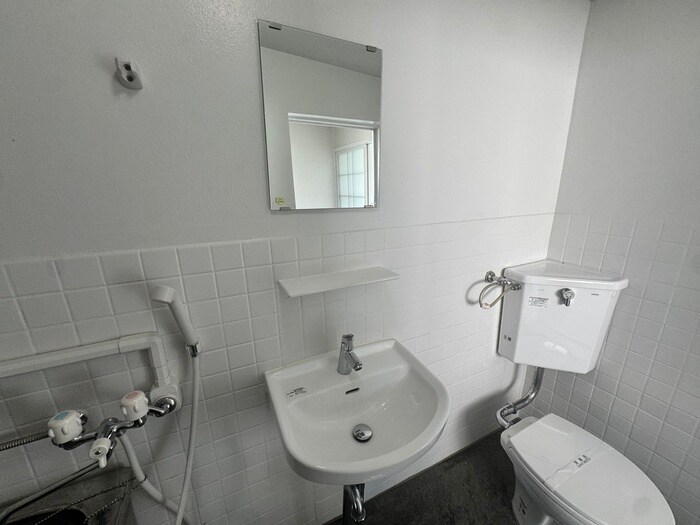 物件内観写真11　(洗面)