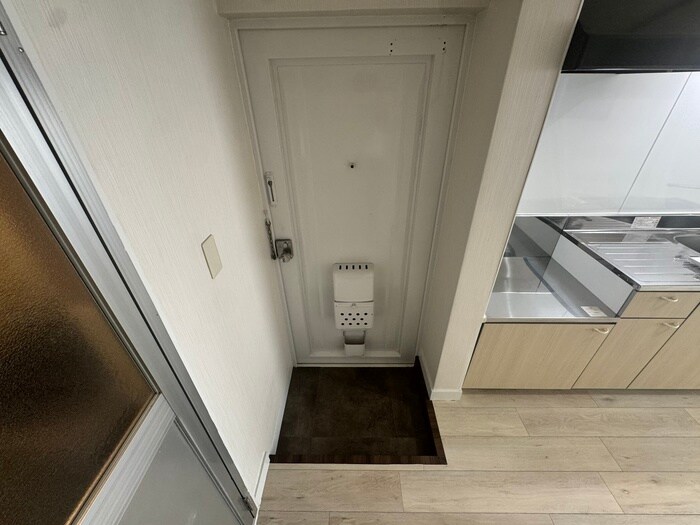 物件内観写真14　(玄関)