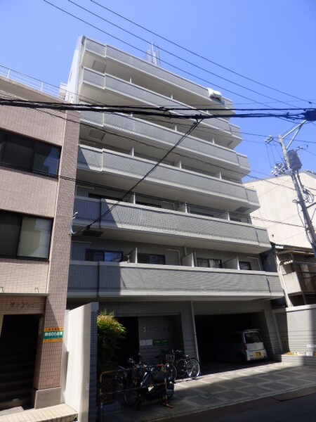 ラトゥ－ル広島外観写真