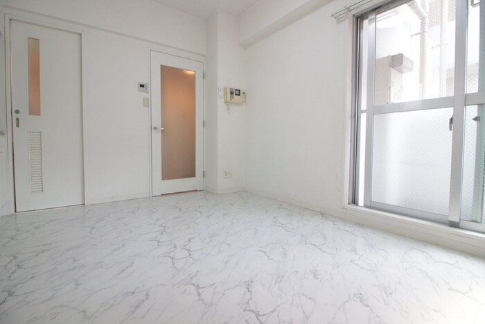 物件内観写真4　(居室)