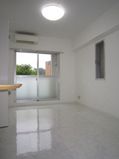 物件内観写真5　(居室)