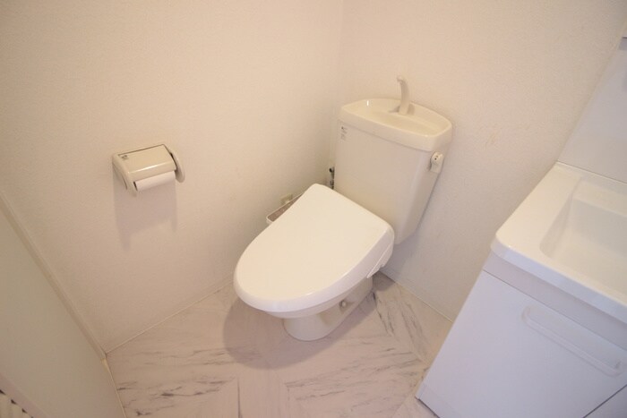 物件内観写真7　(トイレ)