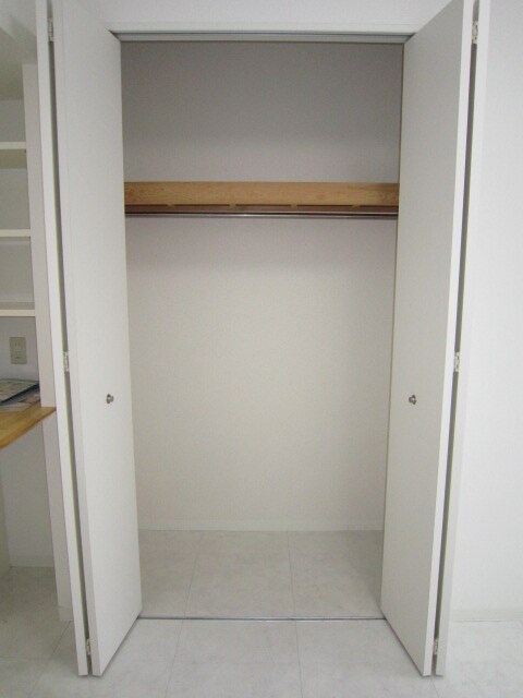 物件内観写真10　(収納)