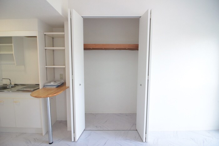 物件内観写真10　(収納)