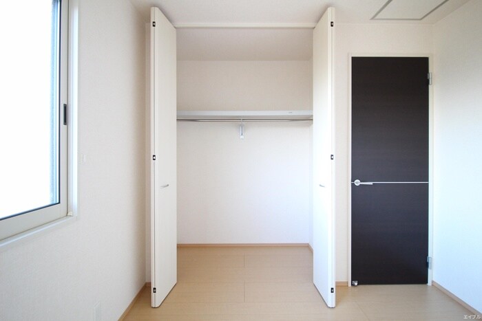 物件内観写真16　(収納)