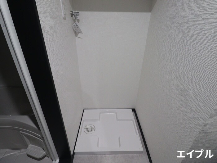 物件内観写真12　(洗濯機置場)