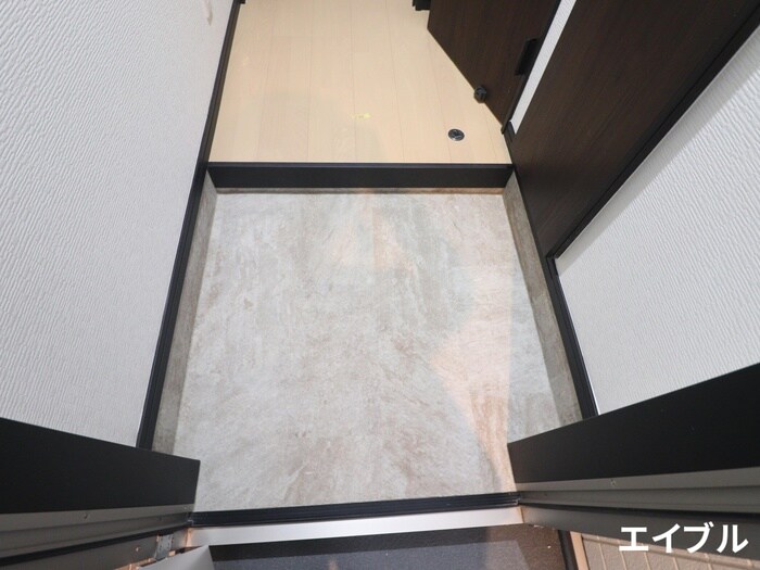 物件内観写真15　(玄関)