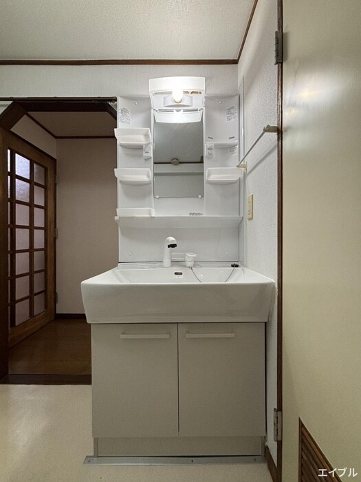 物件内観写真11　(洗面)