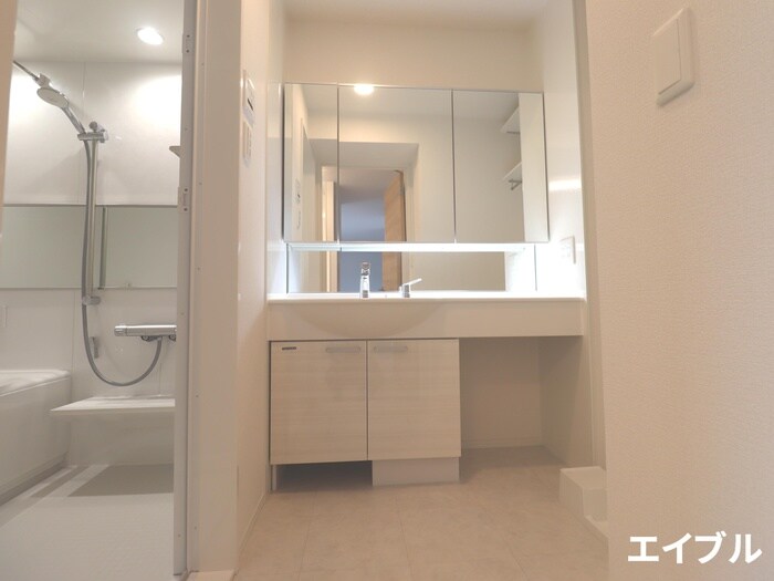 物件内観写真11　(洗面)