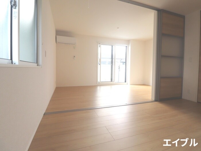 物件内観写真13　(居室)