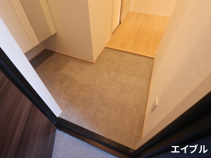 物件内観写真15　(玄関)