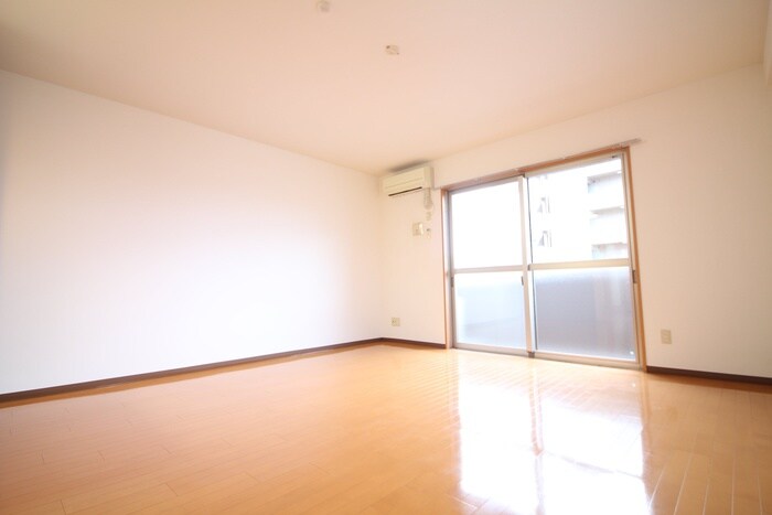 物件内観写真14　(室内からの展望)