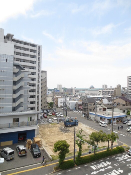 物件内観写真15　(室内からの展望)