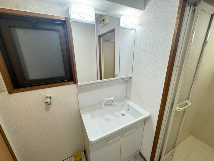 物件内観写真11　(洗面)