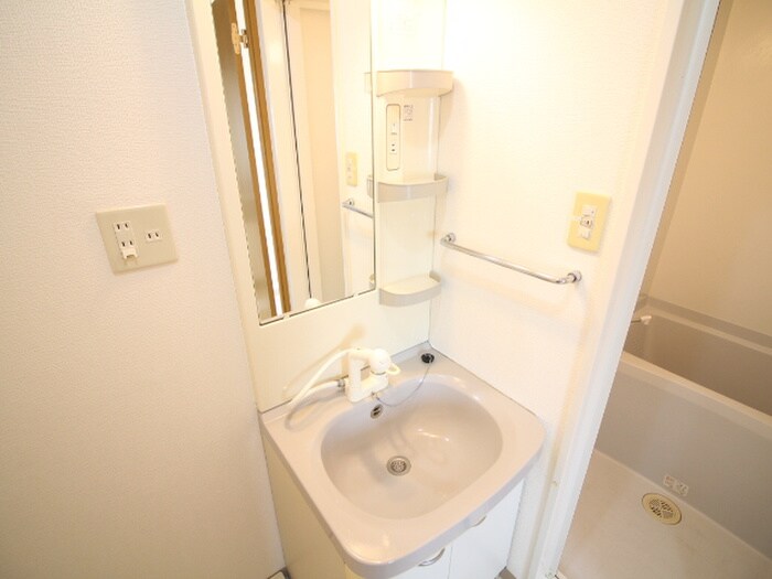 物件内観写真11　(洗面)