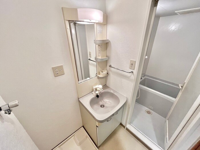 物件内観写真12　(洗面)