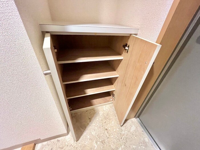 物件内観写真20　(靴箱)
