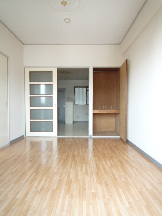 物件内観写真5　(居室)