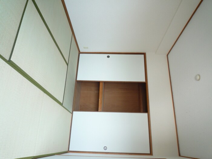 物件内観写真10　(収納)