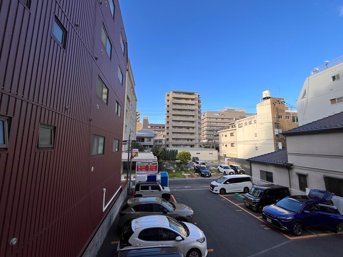 物件内観写真14　(室内からの展望)