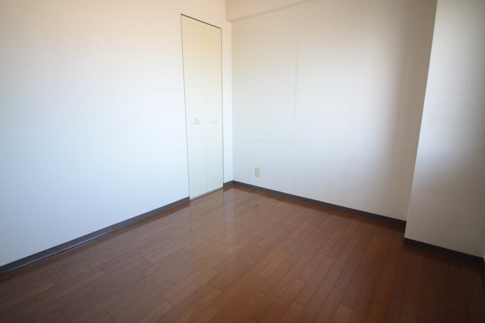 物件内観写真18　(居室)