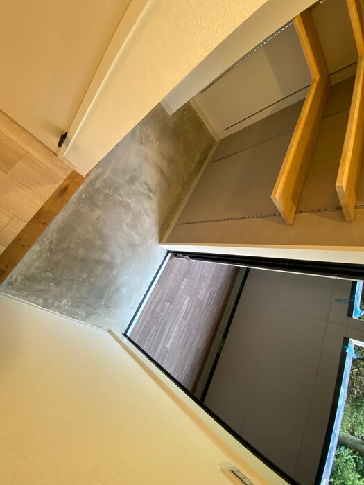 物件内観写真16　(玄関)