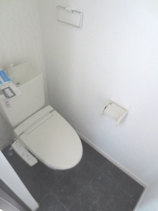 物件内観写真6　(トイレ)