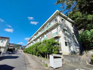 己斐コ－ポ外観写真