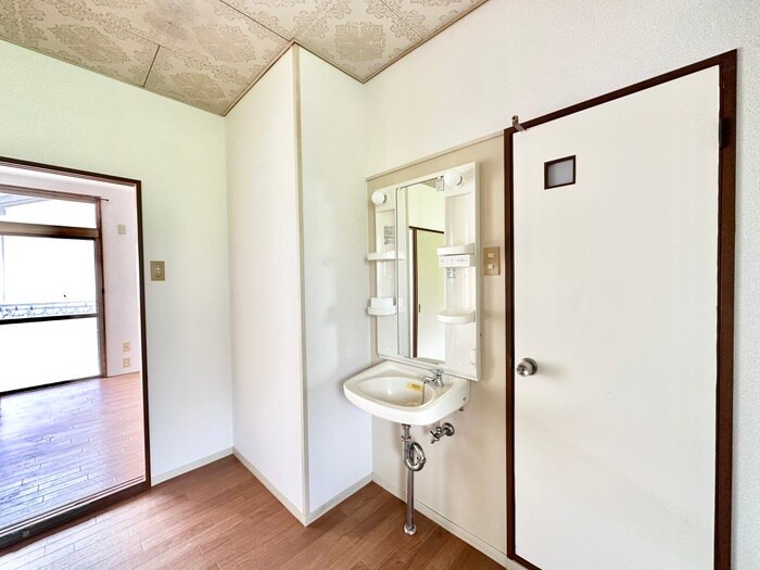 物件内観写真10　(洗面)