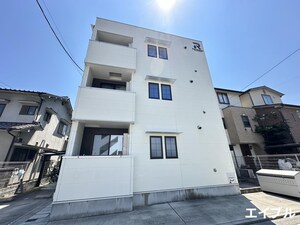 ﾘﾉﾘﾉｱﾊﾟｰﾄﾒﾝﾄ広島ｴｷｷﾀ外観写真