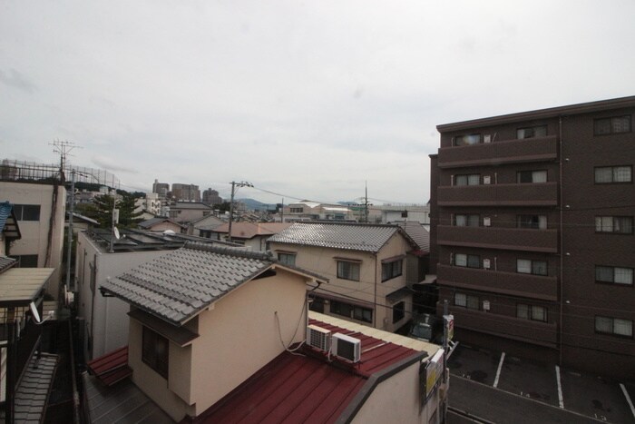 物件内観写真14　(室内からの展望)