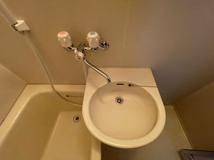 物件内観写真8　(洗面)