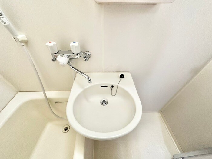 物件内観写真9　(洗面)