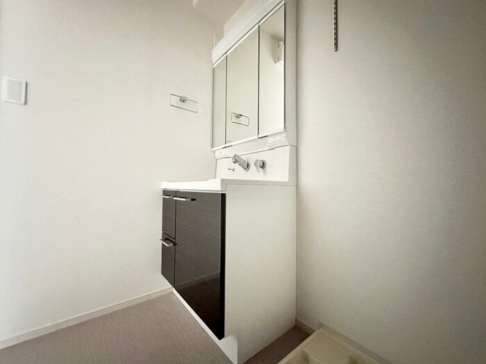 物件内観写真11　(洗面)