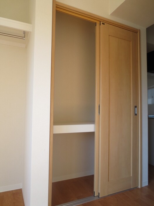 物件内観写真11　(収納)