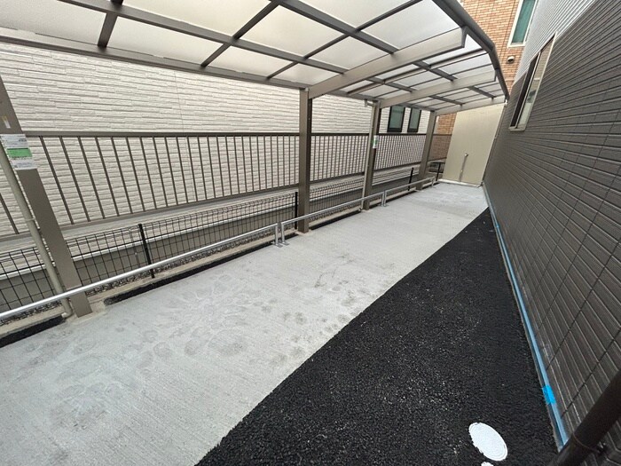 物件外観写真6　(駐輪場)