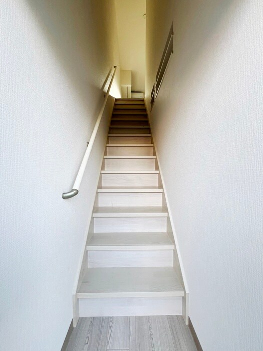 物件内観写真14　(玄関)